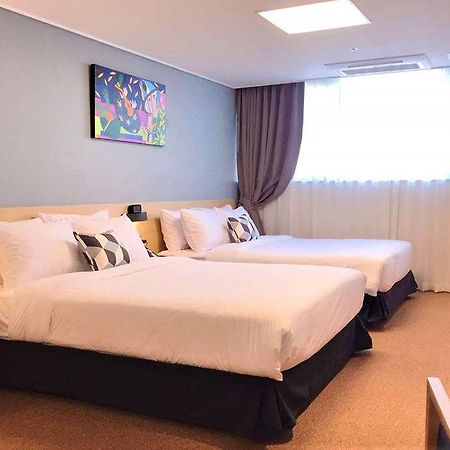 Days Hotel & Suites By Wyndham Incheon Airport Chambre photo