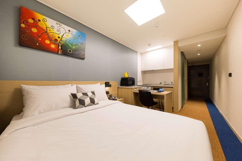 Days Hotel & Suites By Wyndham Incheon Airport Chambre photo