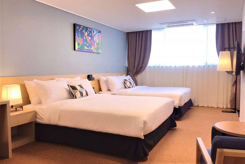 Days Hotel & Suites By Wyndham Incheon Airport Chambre photo